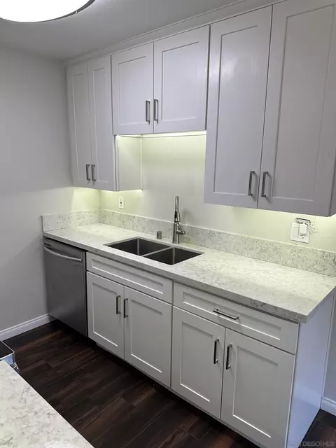 8110 Winter Gardens Blvd #8, Lakeside, CA 92040