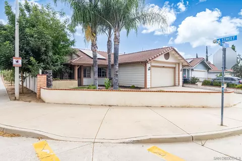 Exterior - 2002 Teak St, Perris, CA 92570 photo 2 of 11