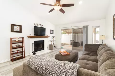 Living - 2002 Teak St, Perris, CA 92570 photo 1 of 2