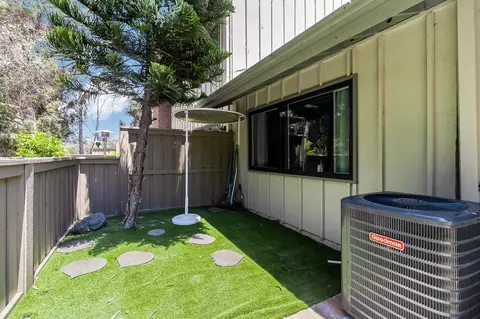 8020 Caminito Gianna, La Jolla, CA 92037 photo 22