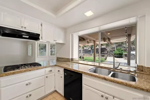 14012 Saddlewood Dr, Poway, CA 92064 photo 8
