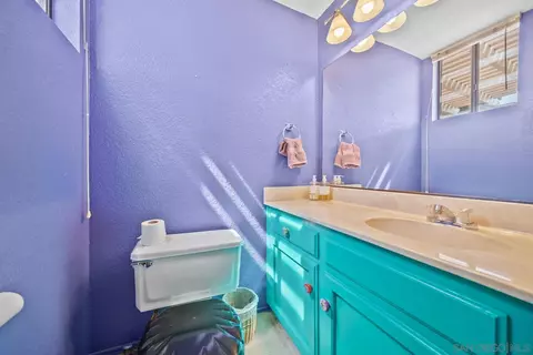 Bath - 9643 Eucalyptus St, Spring Valley, CA 91977 photo 5 of 8