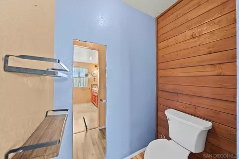 Bath - 9643 Eucalyptus St, Spring Valley, CA 91977 photo 3 of 8