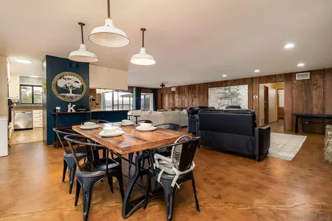 Dining - 19985 Sunset Oaks Dr, Ramona, CA 92065 photo 1 of 2