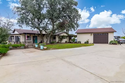 Exterior - 19985 Sunset Oaks Dr, Ramona, CA 92065 photo 6 of 16
