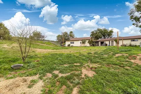 Exterior - 19985 Sunset Oaks Dr, Ramona, CA 92065 photo 14 of 16