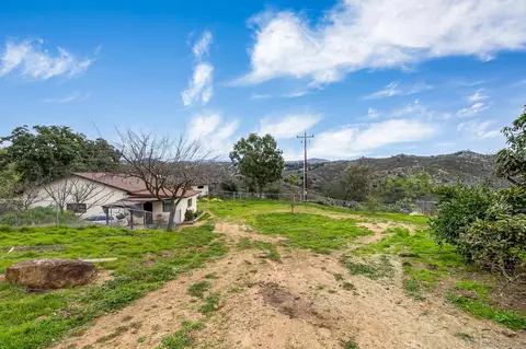 Exterior - 19985 Sunset Oaks Dr, Ramona, CA 92065 photo 10 of 16