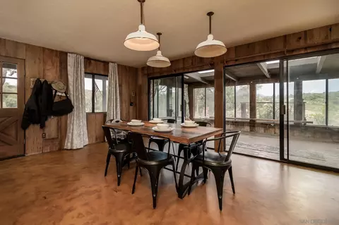 Dining - 19985 Sunset Oaks Dr, Ramona, CA 92065 photo 2 of 2