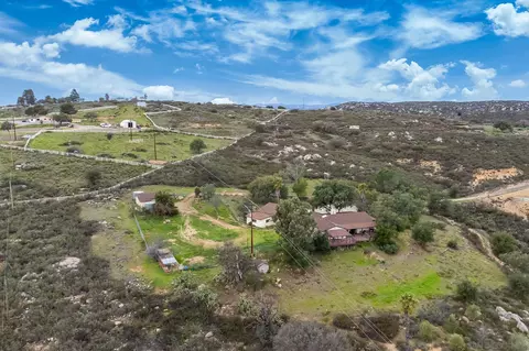 View/Area - 19985 Sunset Oaks Dr, Ramona, CA 92065 photo 6 of 12