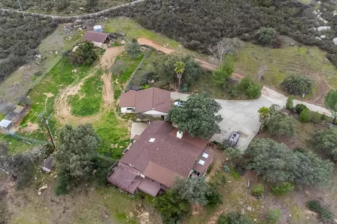 View/Area - 19985 Sunset Oaks Dr, Ramona, CA 92065 photo 11 of 12