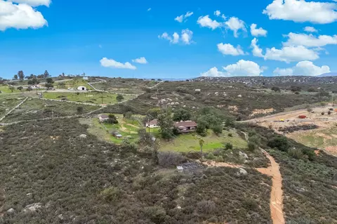 View/Area - 19985 Sunset Oaks Dr, Ramona, CA 92065 photo 7 of 12
