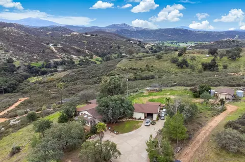View/Area - 19985 Sunset Oaks Dr, Ramona, CA 92065 photo 3 of 12