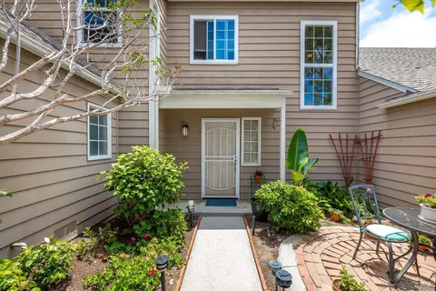2641 Regent Rd, Carlsbad, CA 92010 photo 3