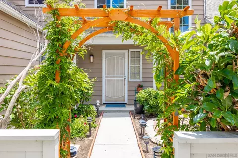 2641 Regent Rd, Carlsbad, CA 92010