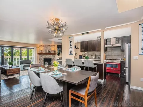 7514 Jerez Ct #D, Carlsbad, CA 92009