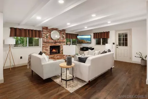 Living - 9469 Pike Rd, Santee, CA 92071 photo 2 of 3