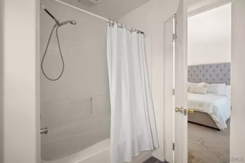 Bath - 5120 Mendip St, Oceanside, CA 92057 photo 2 of 4