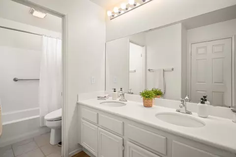 Bath - 5120 Mendip St, Oceanside, CA 92057 photo 3 of 4