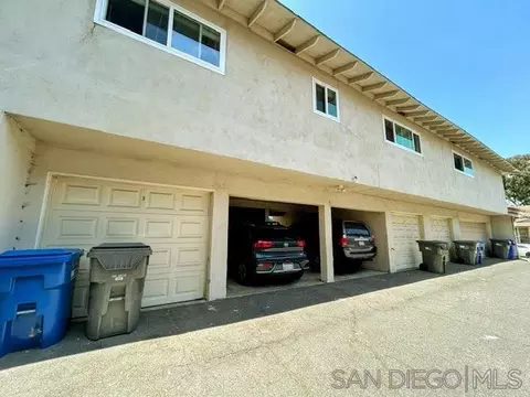 Exterior - 2009 Via Esmarca, Oceanside, CA 92054 photo 2 of 2