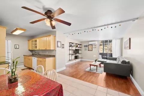 2850 Reynard Way #22, San Diego, CA 92103
