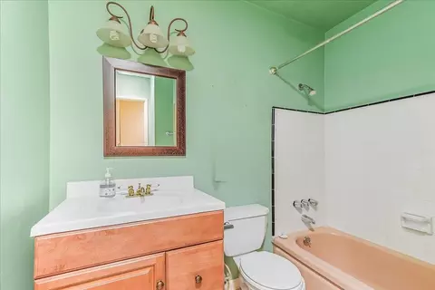 Bath - 1766 Key Ln, El Cajon, CA 92021 photo 2 of 2