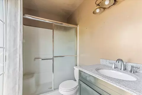 Bath - 1766 Key Ln, El Cajon, CA 92021 photo 1 of 2