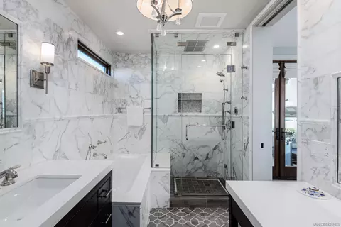 Bath - 7445-47 Draper Ave, La Jolla, CA 92037 photo 1 of 6