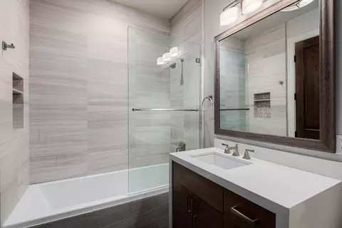 Bath - 7445-47 Draper Ave, La Jolla, CA 92037 photo 5 of 6