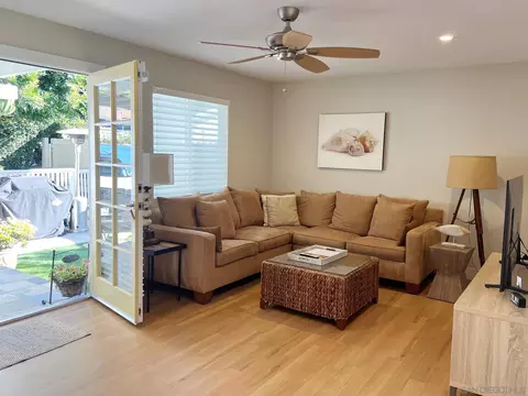 Living - 7445-47 Draper Ave, La Jolla, CA 92037 photo 5 of 5