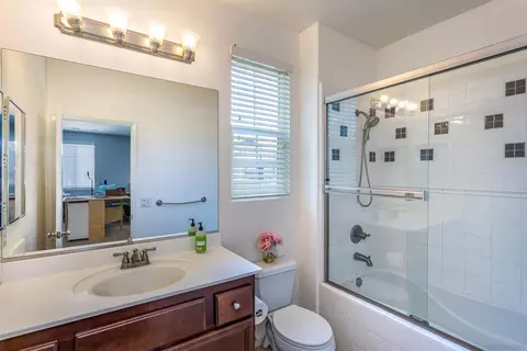 Bath - 3311 Barkstone Dr, Riverside, CA 92503 photo 2 of 2
