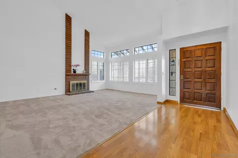 Living - 12882 Shadowline St, Poway, CA 92064 photo 2 of 8
