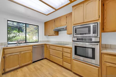 Kitchen - 12882 Shadowline St, Poway, CA 92064 photo 1 of 3