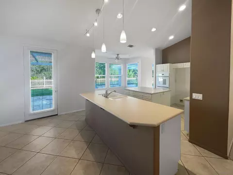 Kitchen - 2071 Hallmark Pl, Escondido, CA 92029 photo 3 of 3