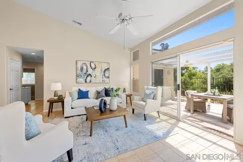 2324 Azure Ln, Vista, CA 92081 photo 9