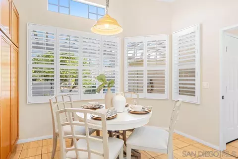 2324 Azure Ln, Vista, CA 92081 photo 18