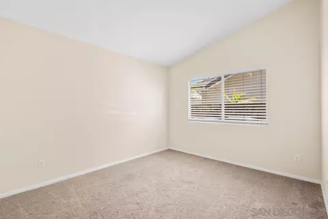 2324 Azure Ln, Vista, CA 92081 photo 25