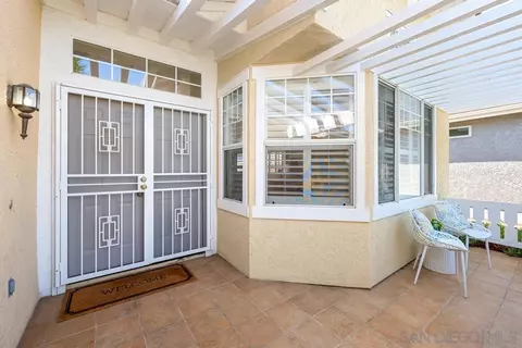 2324 Azure Ln, Vista, CA 92081 photo 5