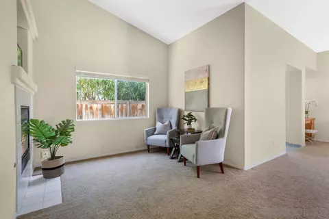 2324 Azure Ln, Vista, CA 92081 photo 27