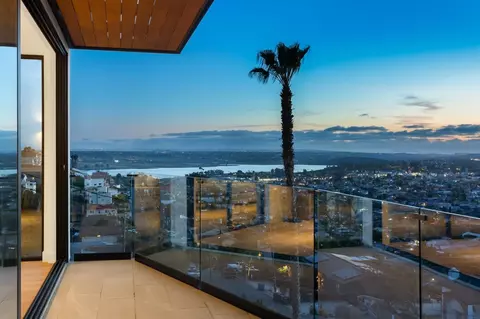 View/Area - 1421 Coronado Ave, Spring Valley, CA 91977 photo 1 of 7