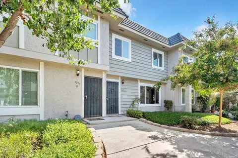 9457 Carlton Oaks Dr #C, Santee, CA 92071