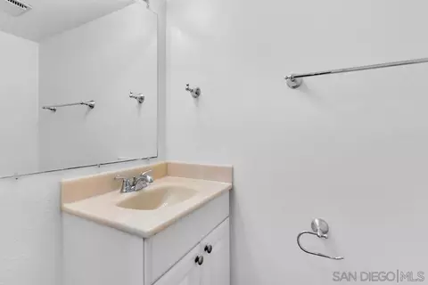 9457 Carlton Oaks Dr #C, Santee, CA 92071 photo 21