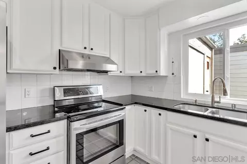9457 Carlton Oaks Dr #C, Santee, CA 92071 photo 15