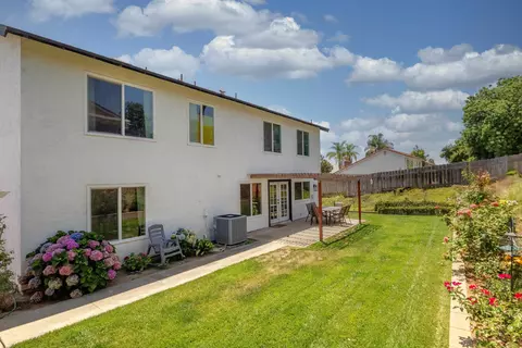 Exterior - 1464 Gary Ln, Escondido, CA 92026 photo 4 of 9