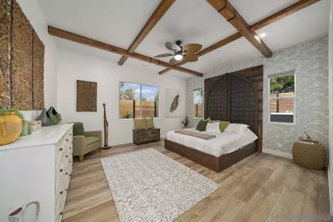 Bedroom - 472 Arroyo Dr, Encinitas, CA 92024 photo 1 of 8