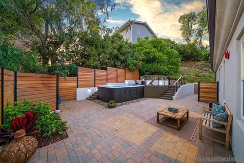Exterior - 472 Arroyo Dr, Encinitas, CA 92024 photo 16 of 21