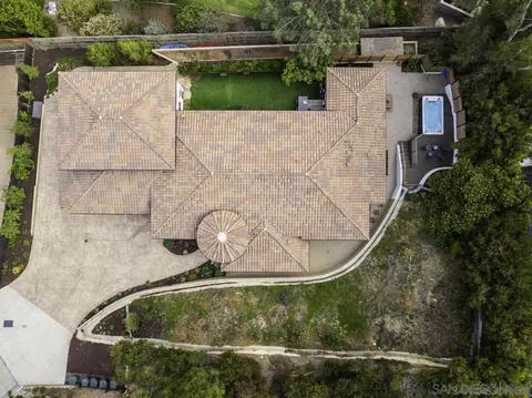View/Area - 472 Arroyo Dr, Encinitas, CA 92024 photo 5 of 8