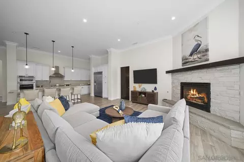 Other - 472 Arroyo Dr, Encinitas, CA 92024 photo 5 of 16