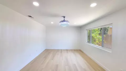 316 Highland Pl, Escondido, CA 92027 photo 3