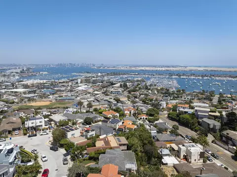3215 Hill St, San Diego, CA 92106