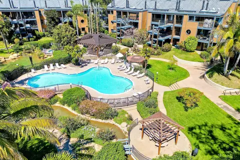 4009 Layang Layang Cir #C, Carlsbad, CA 92008